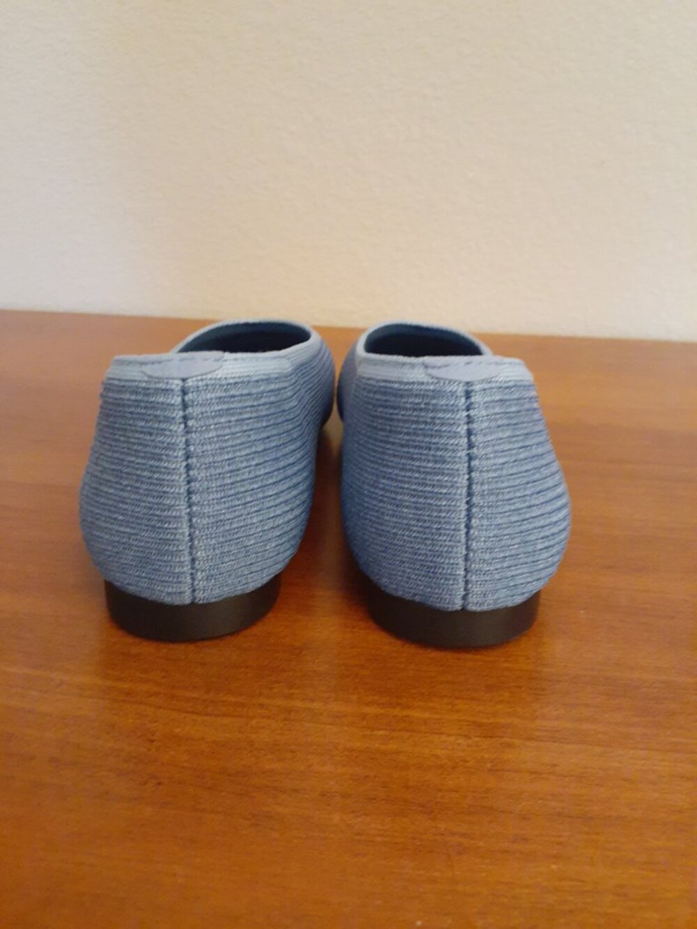 VIVAIA Square Toe V-Cut Flat - Picture 5 of 11
